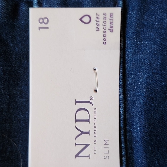 NWT -NYDJ Sheri Slim Jeans - Picture 6 of 9